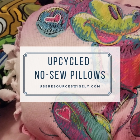 Make no-sew pillows out of recycled T-Shirts. Easy kid craft project.